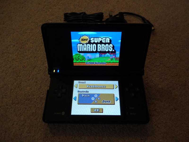 Nintendo DSi Games Console - DS