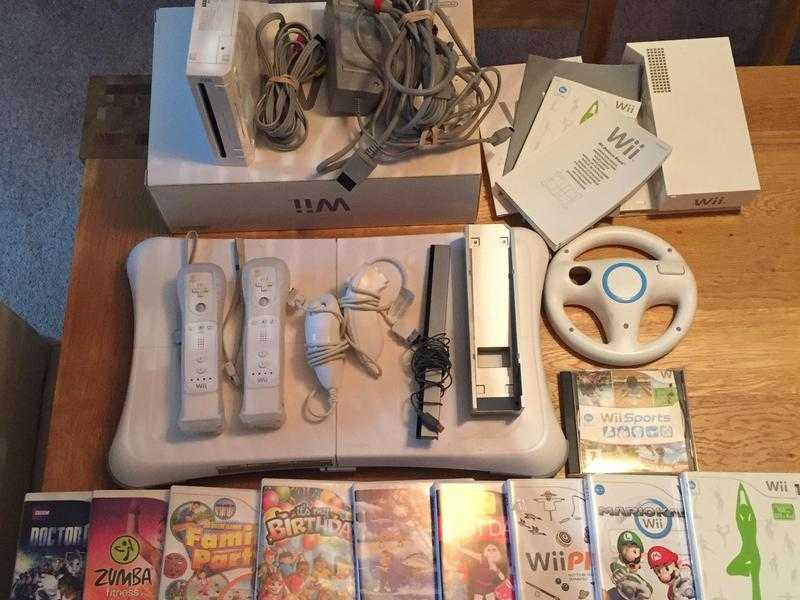 Nintendo Wii bundle with Wii Fit, Controlers, Games, Fully working and boxed