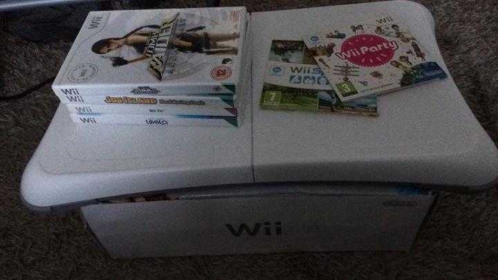 Nintendo Wii, Wii fit board amp Games