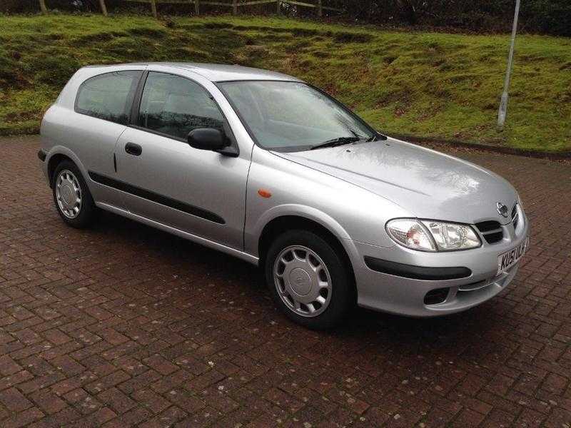 Nissan Almera 2001