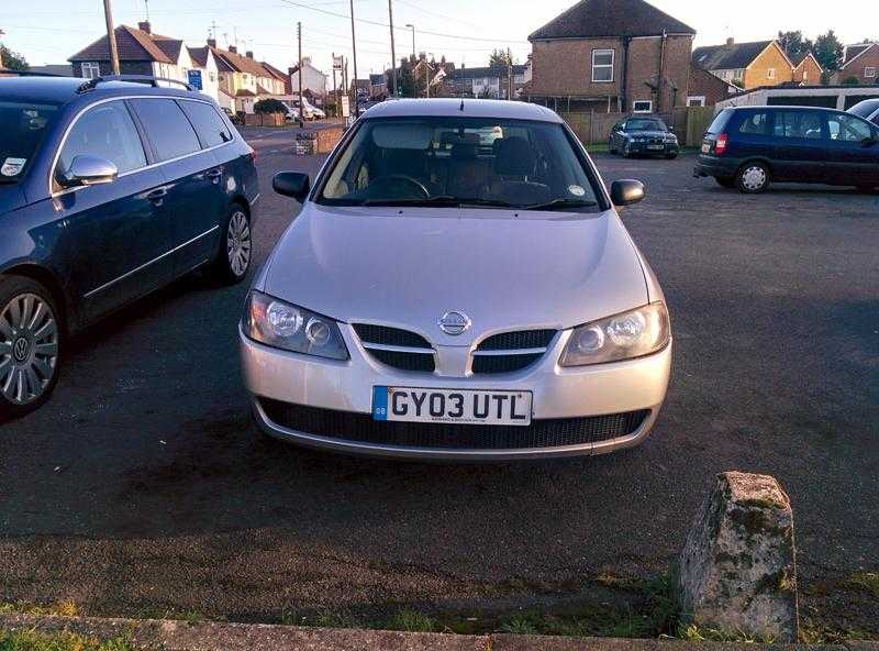 Nissan Almera 2003