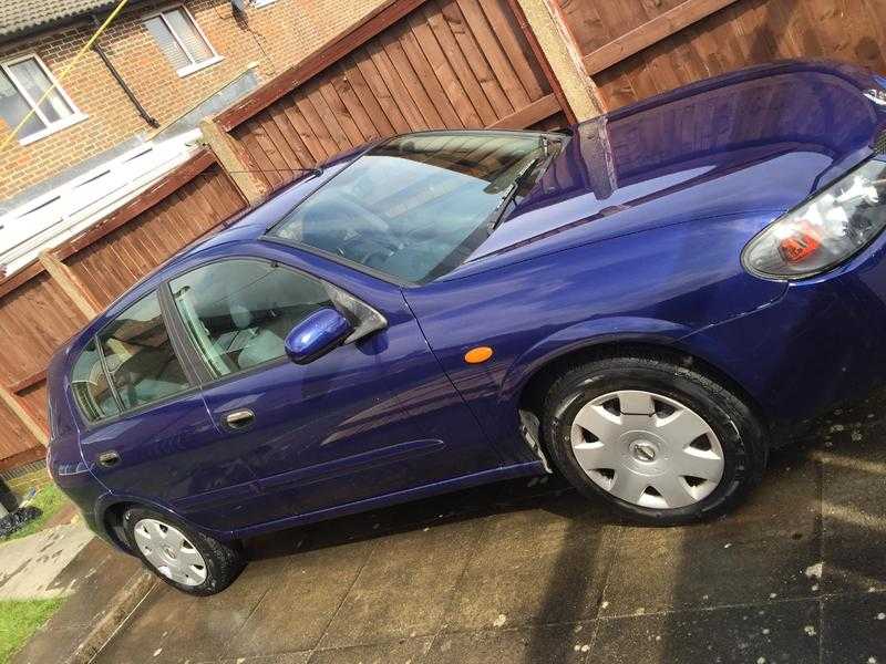 Nissan Almera 2004