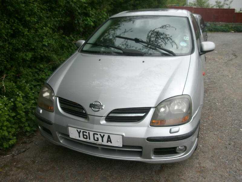 Nissan  Almera Tino