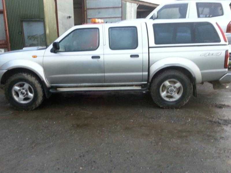 Nissan D22 2003