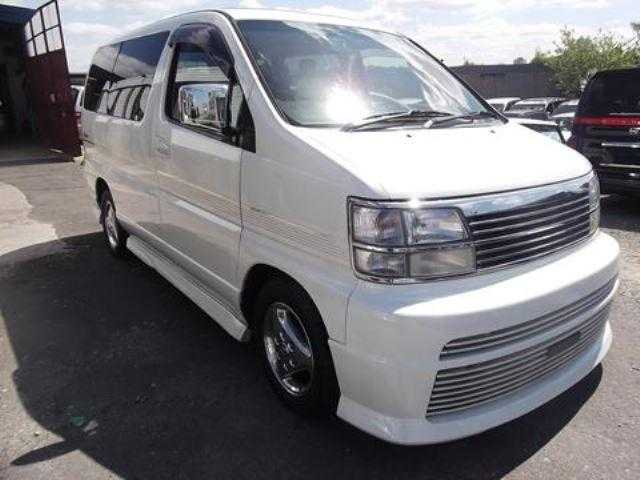 Nissan Elgrand 1999