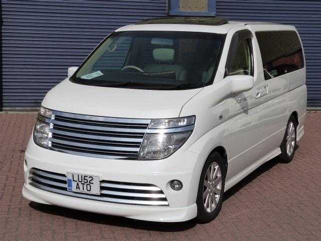 Nissan Elgrand 2003