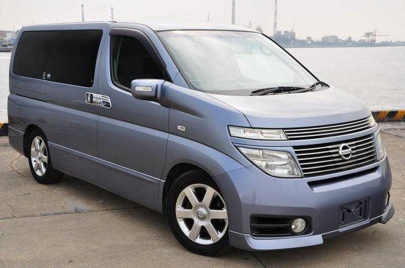 Nissan Elgrand Highway Star year 2002