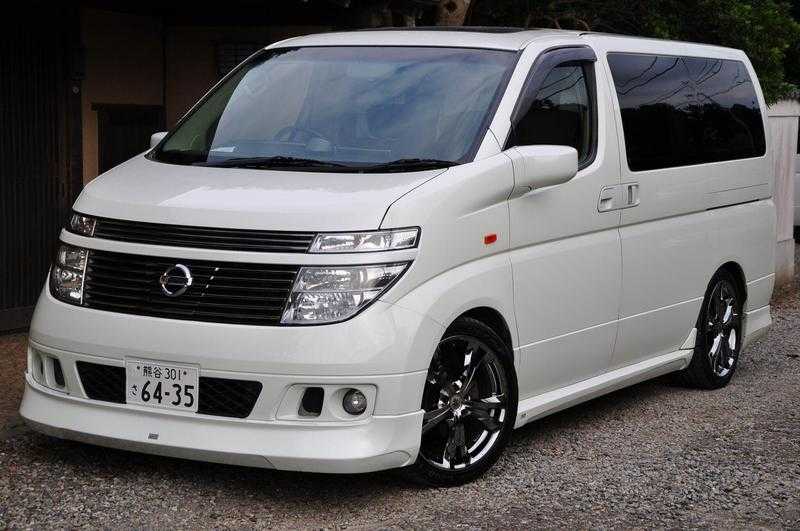 Nissan Elgrand Year 2003 Full Extras