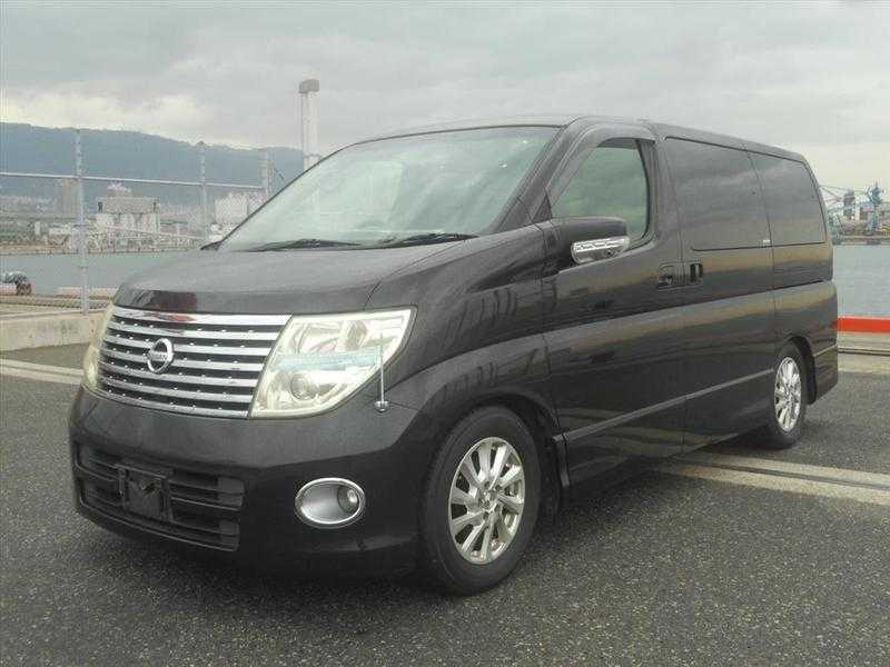 Nissan Elgrand Year 2004 Ref 3733