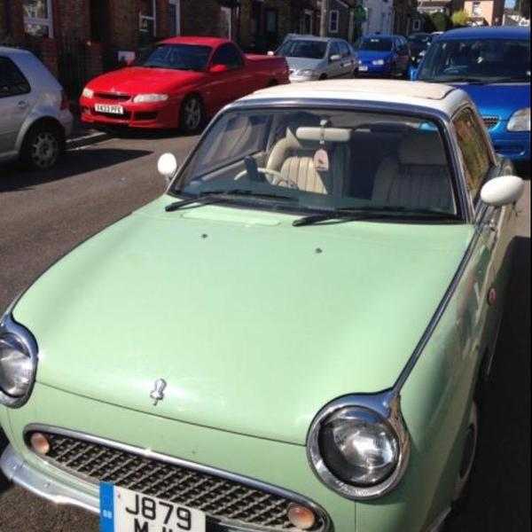 Nissan Figaro 1991, auto convertible, classic car