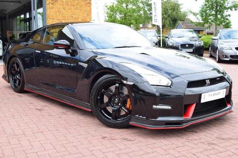 Nissan GT-R 2015