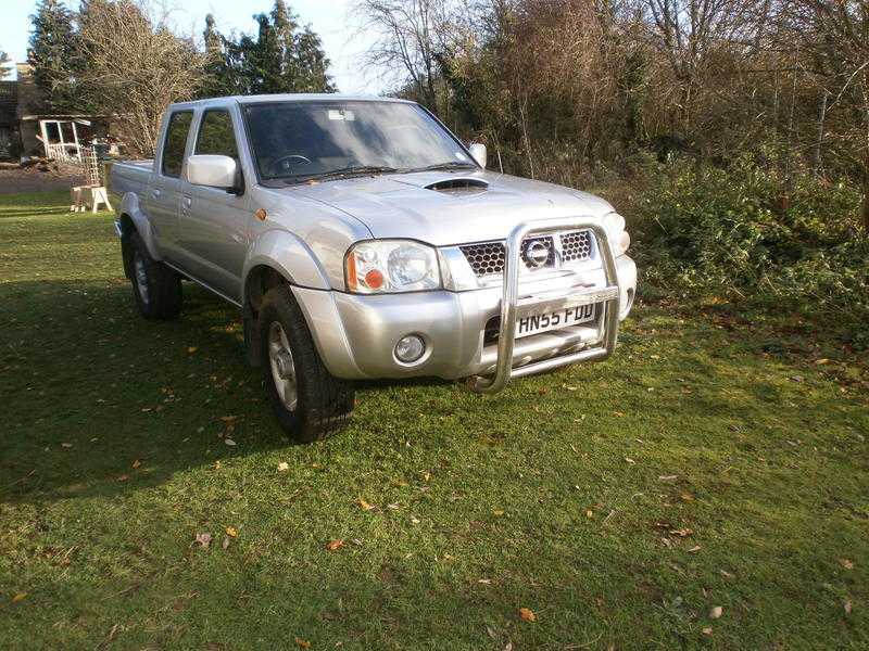 Nissan Navara Sport Pick-up 2005