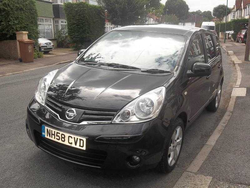 Nissan Note Tekna 2009 5 door Hatchback - Automatic