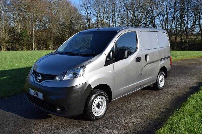 Nissan NV200 2012