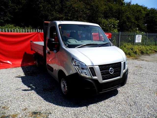 Nissan NV400