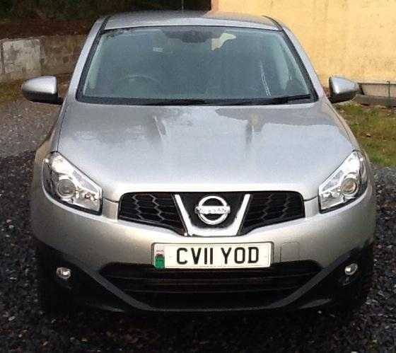 Nissan Qashqai 2011, silver, diesel, low mileage