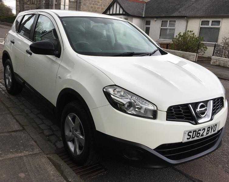 Nissan Qashqai 2012 5499 Stunning White - condition excellent inside and out