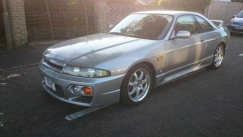 Nissan Skyline 1996