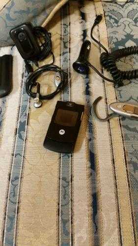 Nokia startac with accessories used