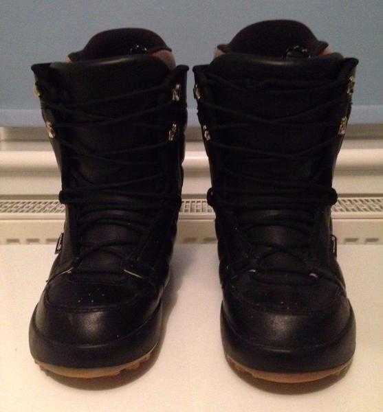 Northwave Vintage Snowboard Boots Size UK 8  Very Good Condition
