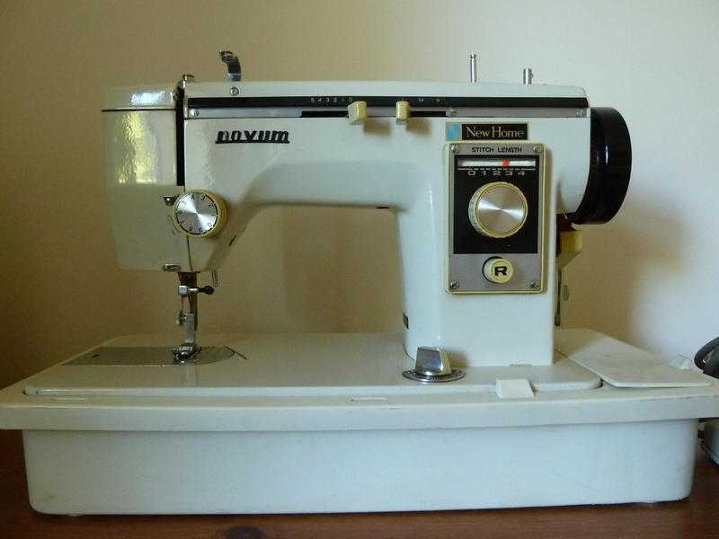 Novum Sewing Machine