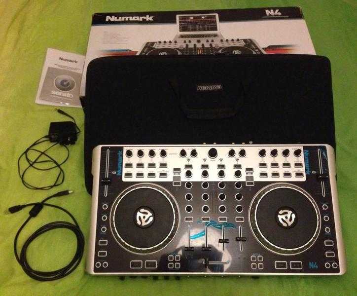 Numark N4 DJ Controller  Magma Carry Case