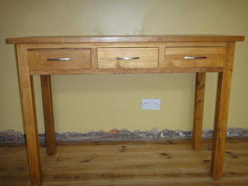 oak 3 drawered table