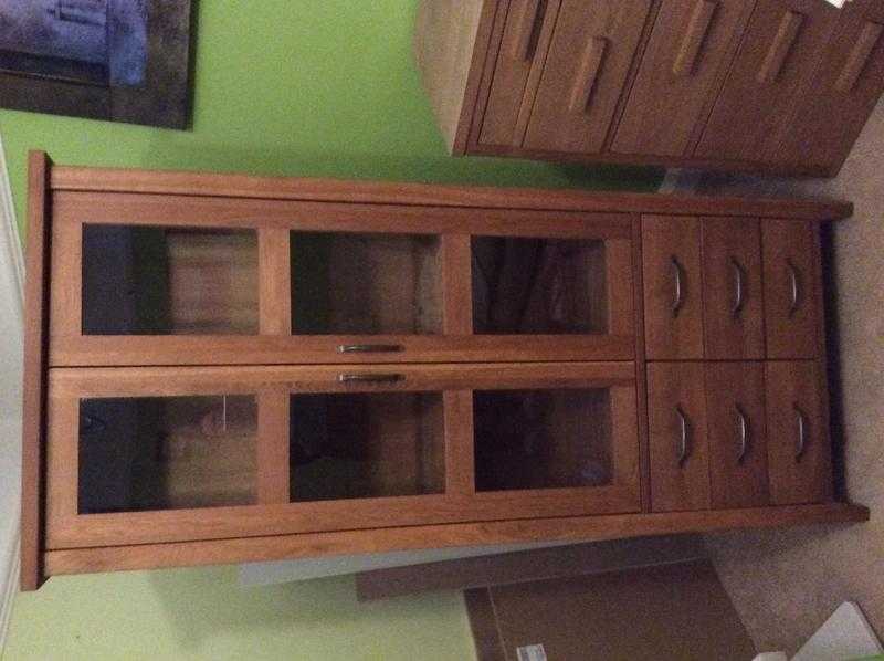 Oak dresserdisplay cabinet