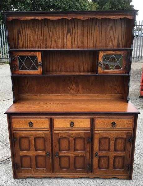 OAK DRESSER.........(REDUCED)