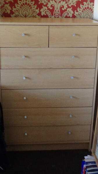 Oak effect chest of drawers