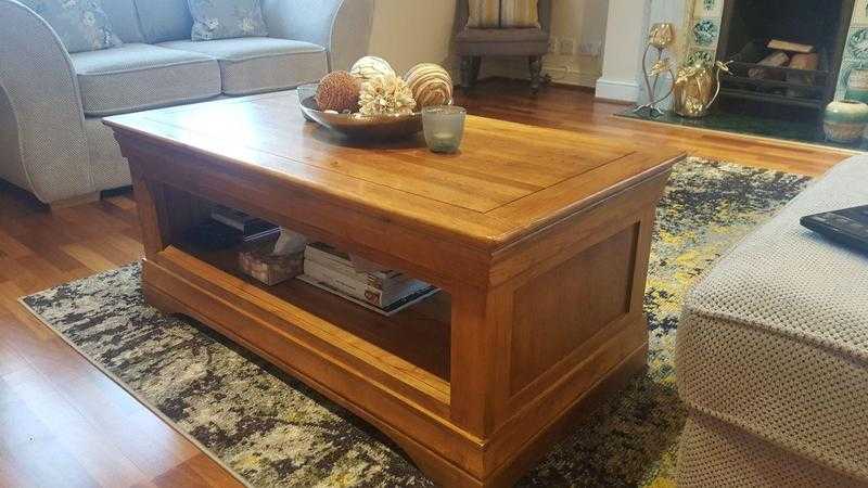 Oak furniture land coffee table