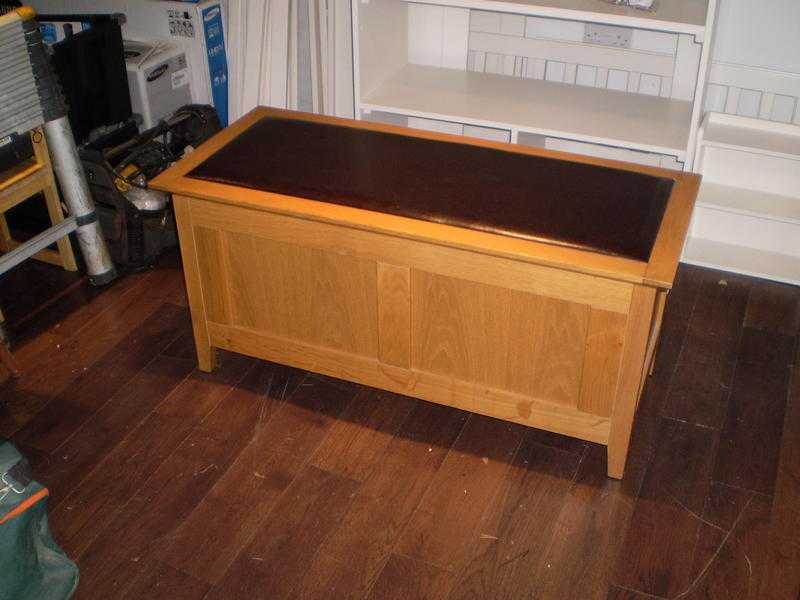 Oak Ottoman Chest