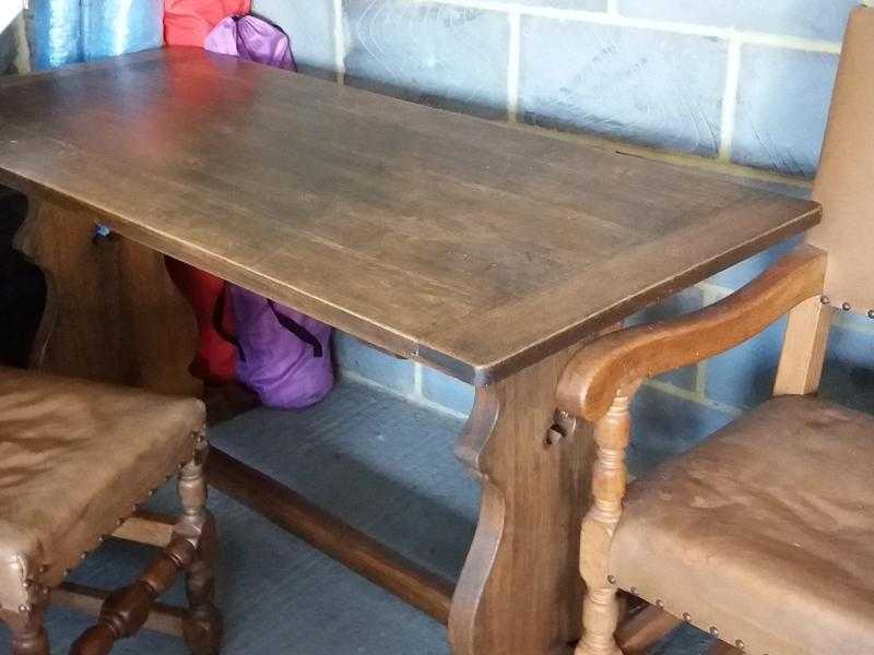 Oak Table and 5 chairs