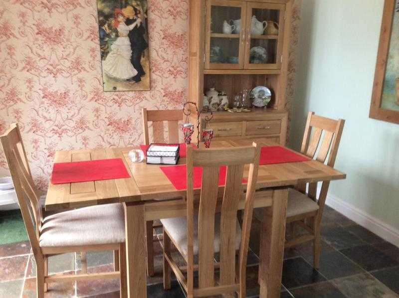 Oak table and 6 chairs, 2 piece dresser.