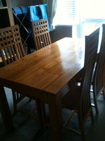 OAK TABLE AND CHAIRS, MATCHING BOOK SHELF AND COFFEE TABLE