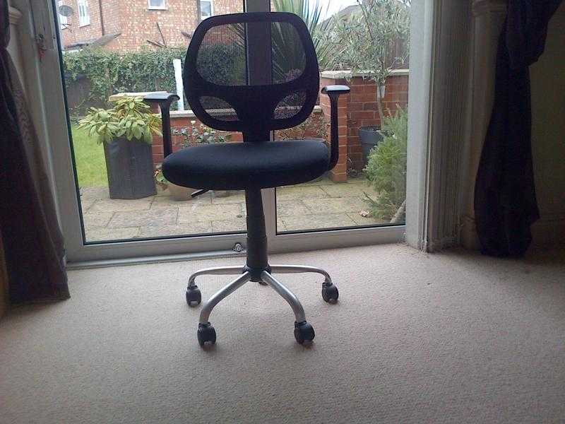 Office desk chair