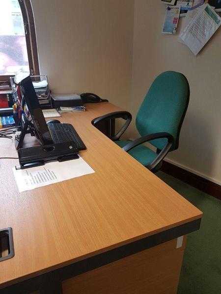 Office Desk to rent