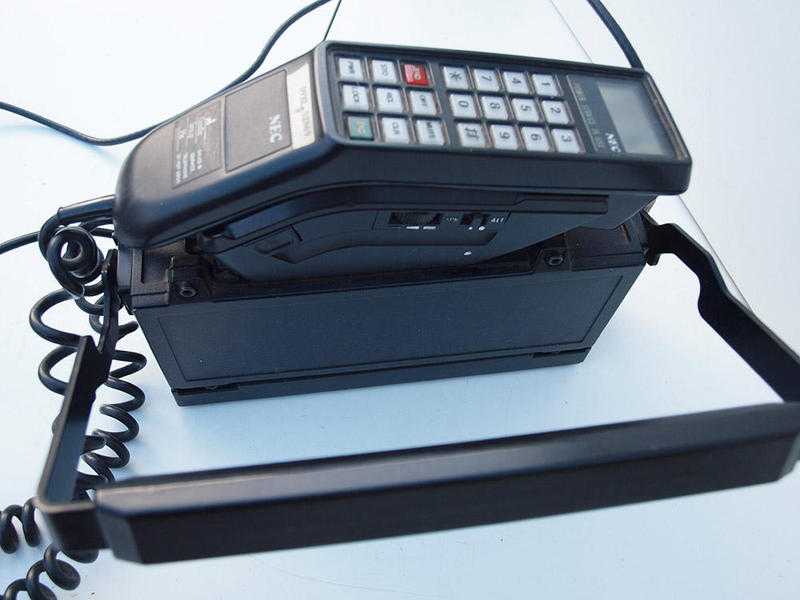 Old Analogue Mobile around 1985