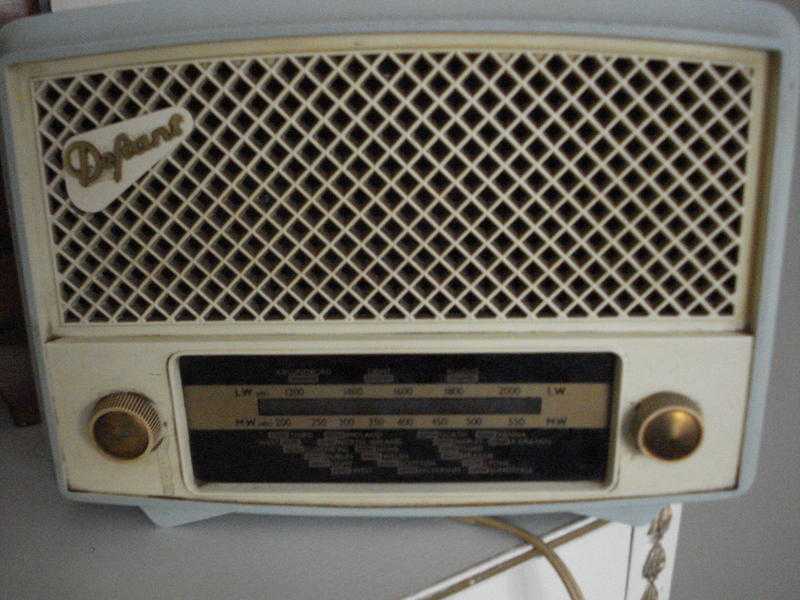Old Defiant Radio