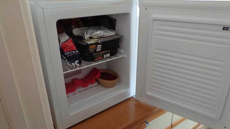 on top of worktop cabinet freezer