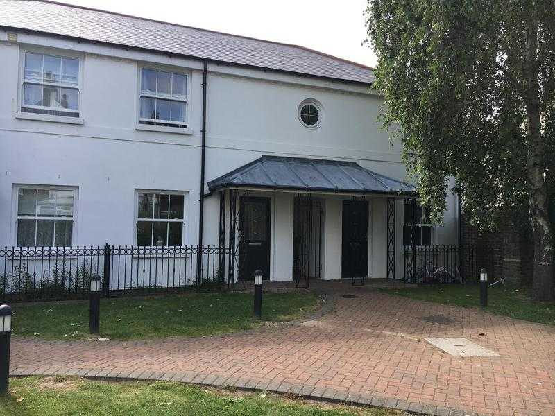 One bedroom house to rent in Worthing