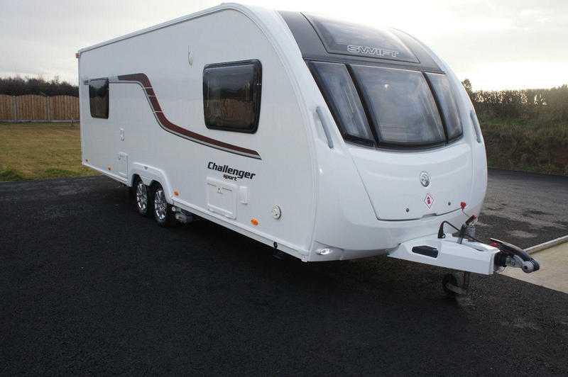 One Owner Swift Challenger Bunk Beds Twin Axle