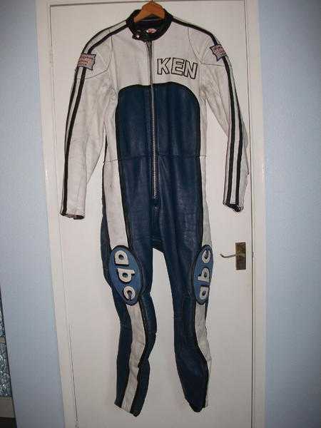 ONE PIECE MOTORCYCLE LEATHERS