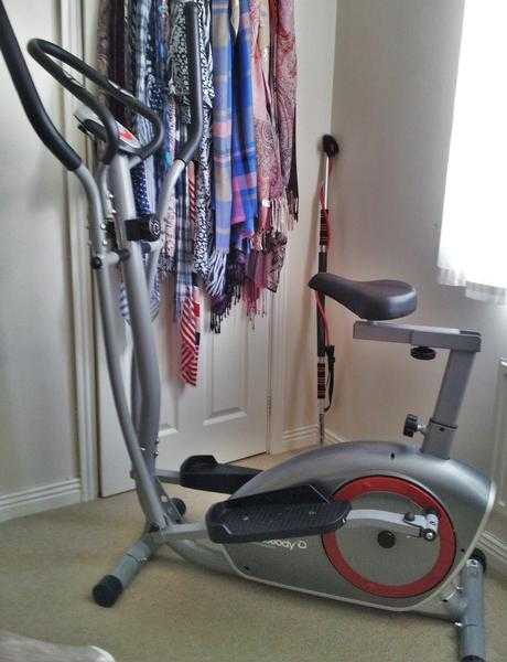 OneBody 2 in 1 Magnetic Cross Trainer Exercise Bike. Superb Condition.