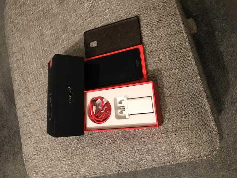 Oneplus 3t 128gb limited edition,Unlocked, in excellent condition.