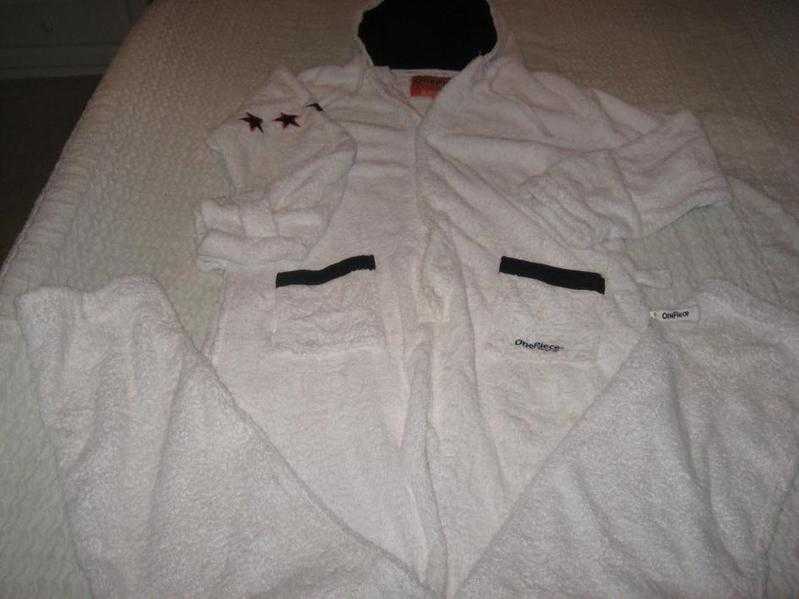 Onesie Onepiece White L-XL