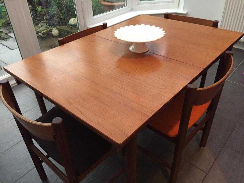 Original White amp Newton dining table set WITH NEW SEAT COVERS