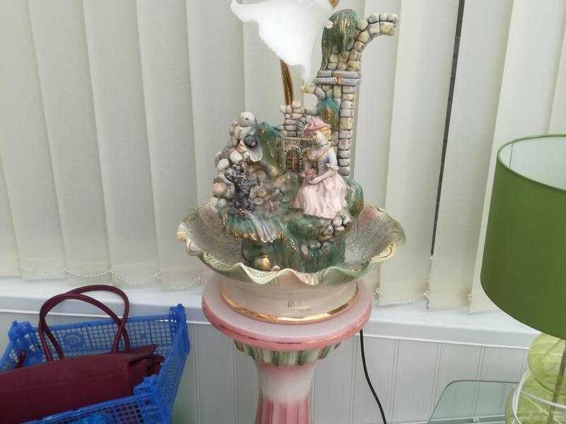 ornamental fountain lamp