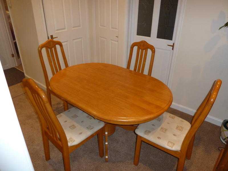 Oval Dining Room Table amp Chairs