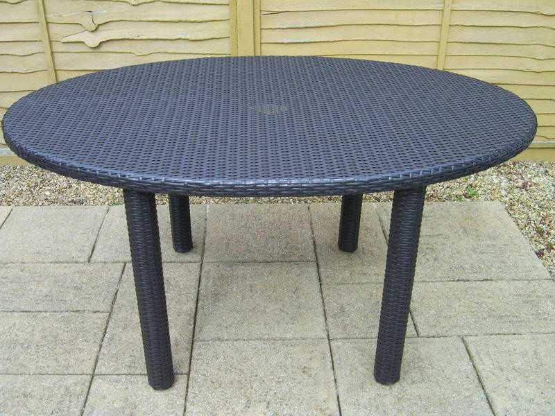 Oval Pe Rattan Garden Table